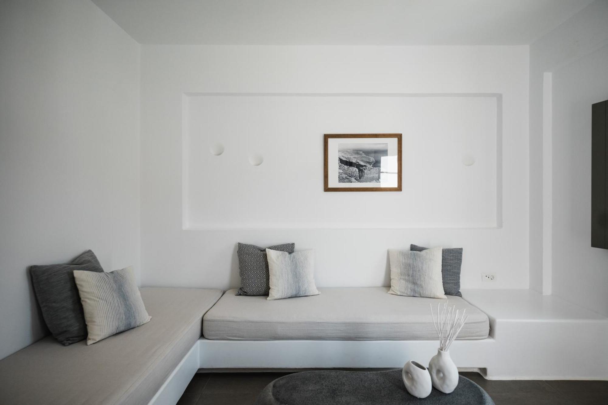 Amphitrite Suites Santorini Vóthon Kültér fotó